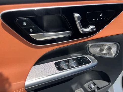 Certified 2025 Mercedes-Benz GLC 350e 4MATIC image 14