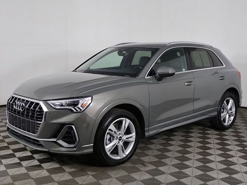 Used 2022 Audi Q3 2.0T Premium Plus AWD/4WD image 7