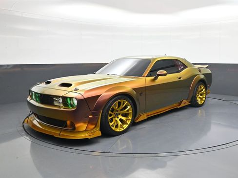 Used 2023 Dodge Challenger SRT Hellcat RWD image 3