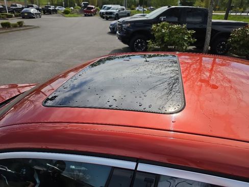 Used 2020 BMW 330i xDrive Sedan w/ Convenience Package AWD/4WD image 3