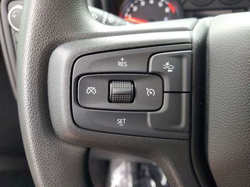 Used 2025 Chevrolet Silverado 1500 Custom image 11