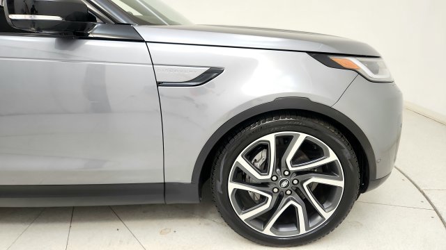 Used 2025 Land Rover Discovery S AWD/4WD image 21