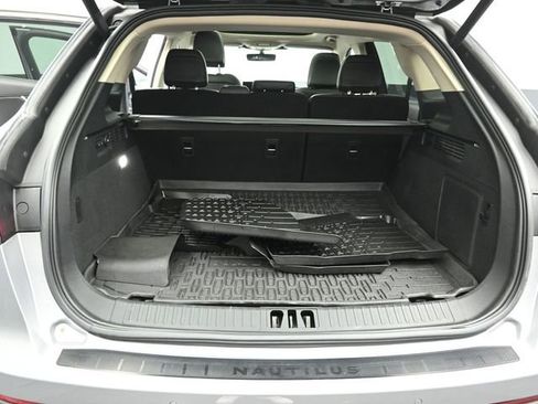 Certified 2023 Lincoln Nautilus Reserve w/ Equipment Group 202A image 24