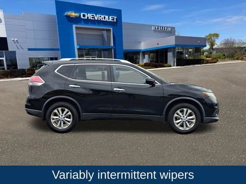 Used 2015 Nissan Rogue SV image 25