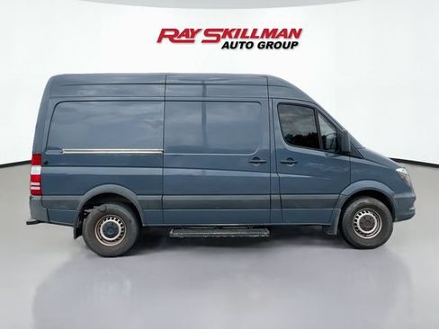Used 2018 Mercedes-Benz Sprinter 2500 image 8