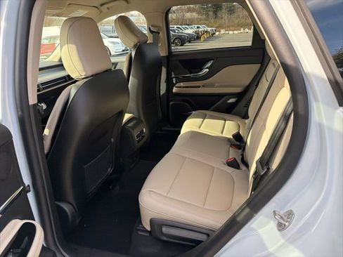 New 2026 Lincoln Corsair Premiere image 7