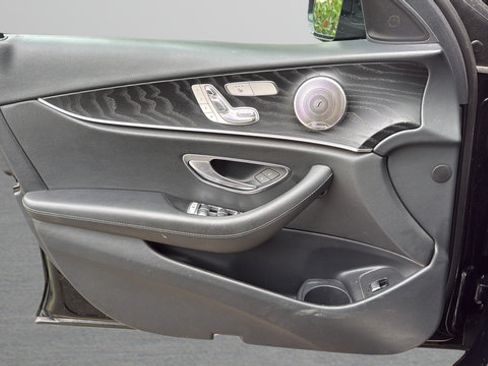 Used 2023 Mercedes-Benz E 350 Sedan image 11