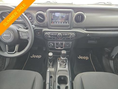 Used 2023 Jeep Gladiator Sport AWD/4WD image 11