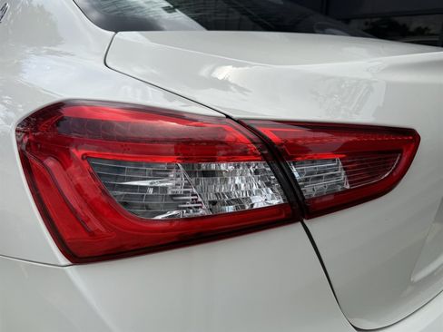 Used 2018 Maserati Ghibli GranSport RWD image 11