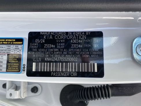 New 2025 Kia K5 LXS image 40