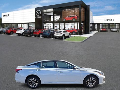 Used 2024 Nissan Altima 2.5 SV image 5