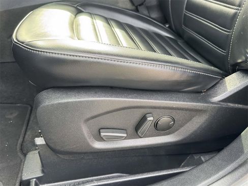 Used 2024 Ford Edge SEL image 18