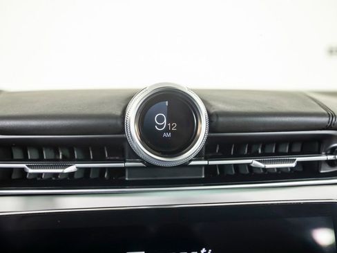 Used 2023 Maserati Grecale Modena AWD/4WD image 28