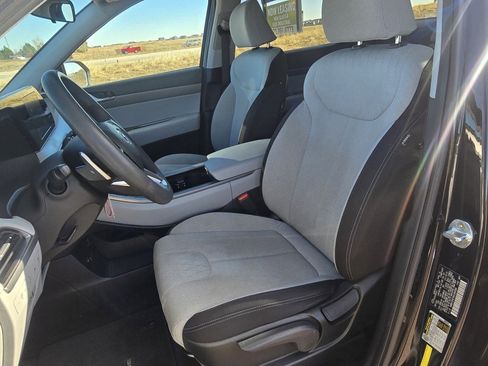 Used 2022 Hyundai Palisade SE image 13