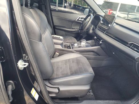 Used 2023 Mitsubishi Outlander SE FWD image 5