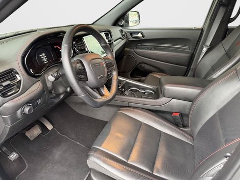 Used 2025 Dodge Durango GT AWD/4WD image 2