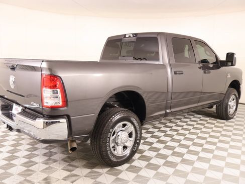 Used 2024 RAM 2500 Tradesman w/ Chrome Appearance Group AWD/4WD image 19