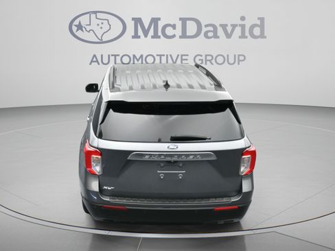 Used 2021 Ford Explorer XLT RWD image 37
