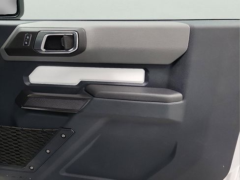 Used 2024 Ford Bronco Black Diamond image 14