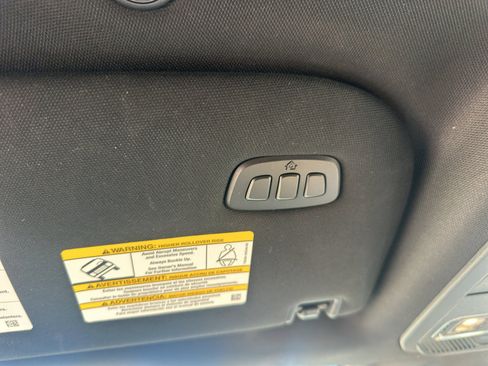 Used 2021 Ford F150 Lariat w/ Equipment Group 502A High image 34