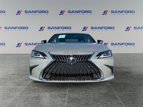 Used 2022 Lexus ES 350 w/ Premium Package image 8