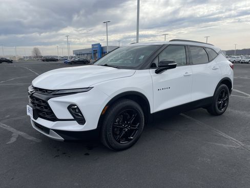 Certified 2024 Chevrolet Blazer LT w/ Midnight/Sport Edition AWD/4WD image 1