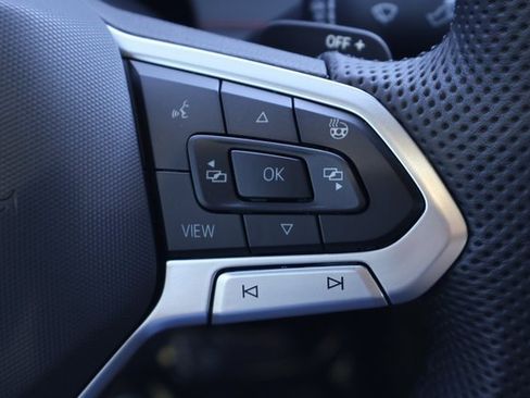 Certified 2026 Volkswagen Jetta GLI Autobahn w/ GLI Black Package image 21