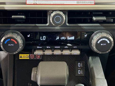 New 2025 Toyota Tacoma TRD Off-Road w/ TRD Off Road Upgrade Package AWD/4WD image 13