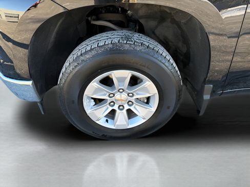 Used 2025 Chevrolet Silverado 1500 LT AWD/4WD image 27