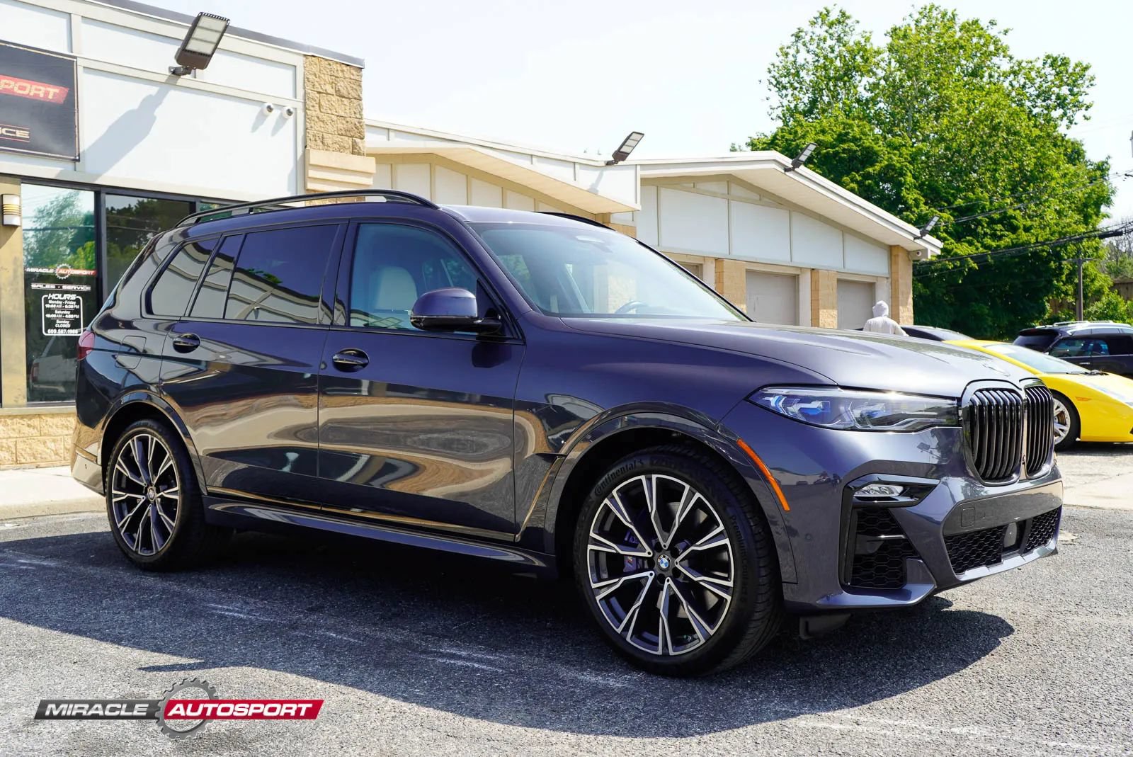 Used 2022 BMW X7 M50i AWD/4WD image 9
