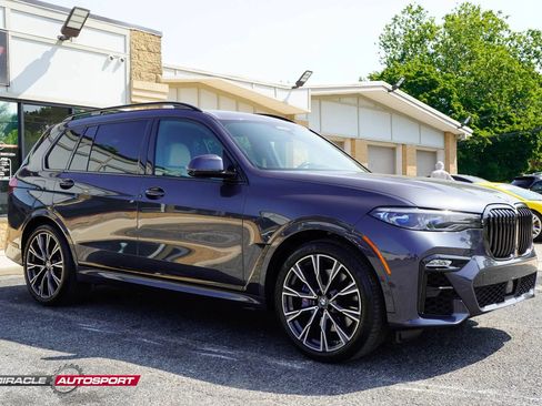 Used 2022 BMW X7 M50i AWD/4WD image 9
