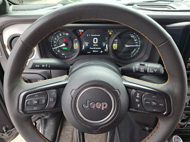 Used 2024 Jeep Wrangler Unlimited AWD/4WD image 4