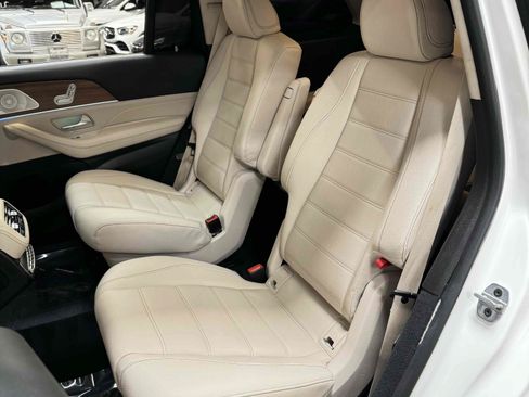 Used 2021 Mercedes-Benz GLS 580 4MATIC image 40