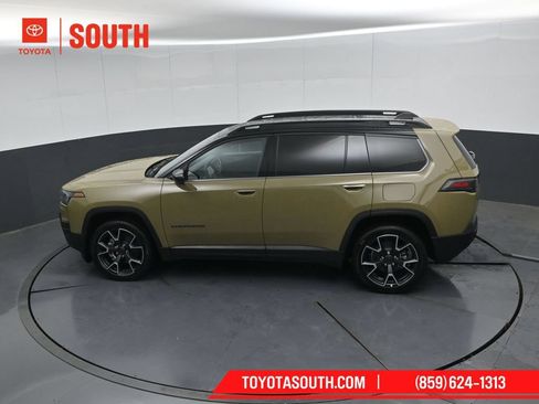 Used 2026 Jeep Cherokee Overland AWD/4WD image 57
