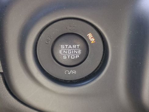 Used 2020 Jeep Wrangler Sport image 28