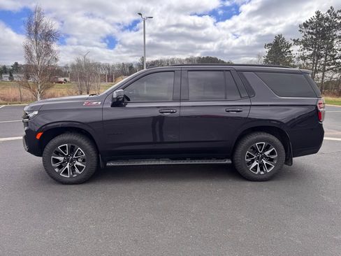 Used 2024 Chevrolet Tahoe Z71 w/ Z71 Off-Road Package image 4