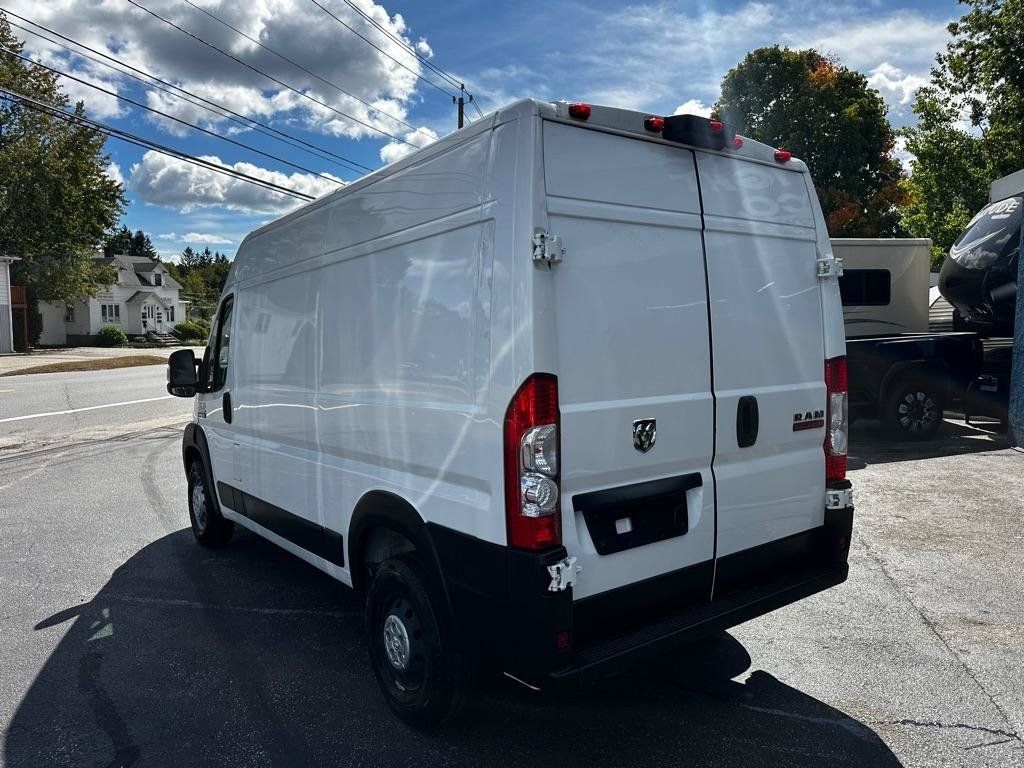 Used 2022 RAM ProMaster 2500 FWD image 3