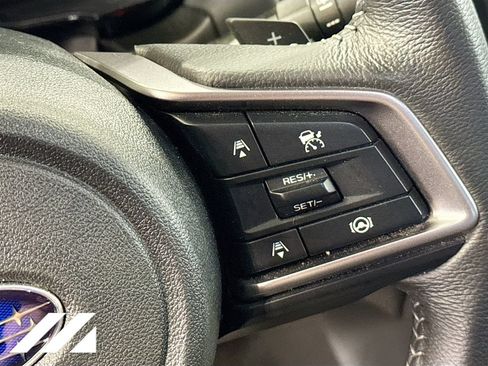 Used 2025 Subaru Outback Premium AWD/4WD image 13