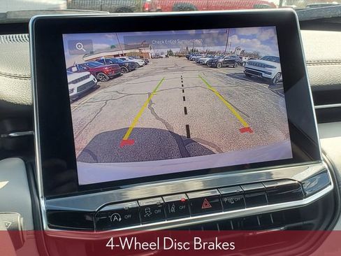 Used 2024 Jeep Compass Limited image 27