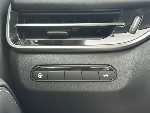 New 2026 INFINITI QX60 Luxe image 16