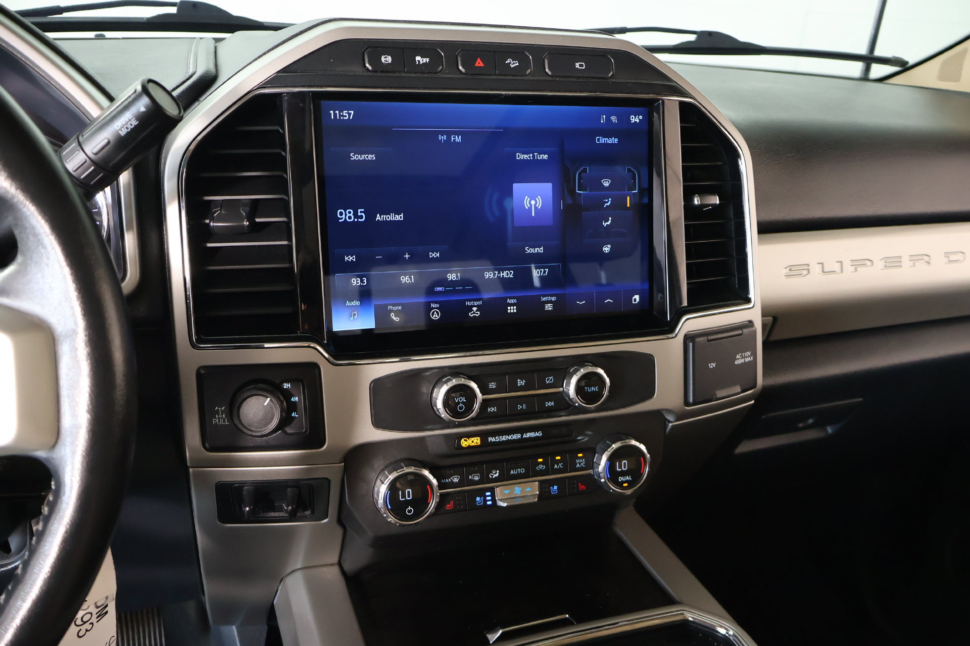 Used 2022 Ford F250 Lariat w/ Lariat Value Package AWD/4WD image 5
