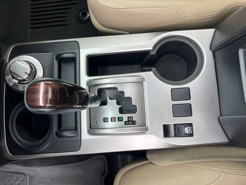 Used 2016 Toyota 4Runner 4WD image 32