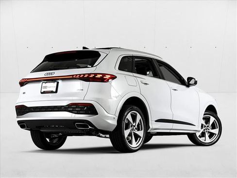 New 2025 Audi Q5 Premium Plus image 6