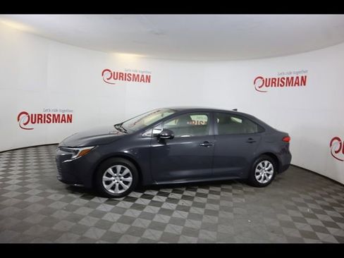 Used 2023 Toyota Corolla LE w/ Carpet Mat Package (TMS) FWD image 7