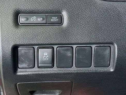 Used 2018 Nissan Murano SV image 17