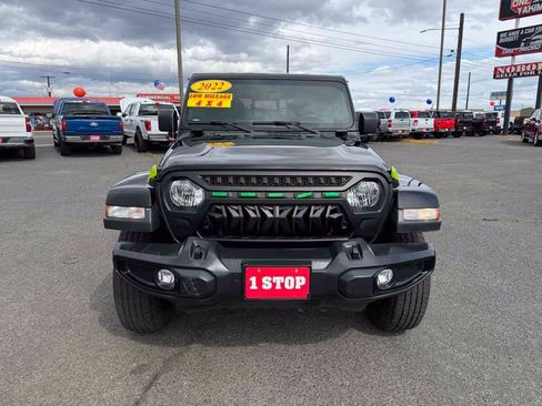 Used 2022 Jeep Gladiator Sport AWD/4WD image 2