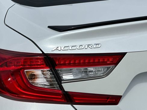 Used 2022 Honda Accord Sport image 32