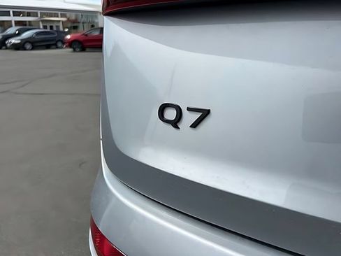 Used 2025 Audi Q7 3.0T Premium Plus AWD/4WD image 13