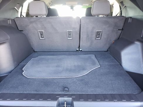 Used 2023 Chevrolet Equinox LT image 17