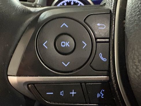 Certified 2021 Toyota Camry XLE FWD image 16